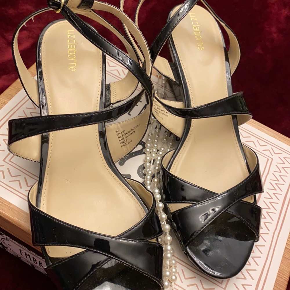 Size 9 Black and Tan heels